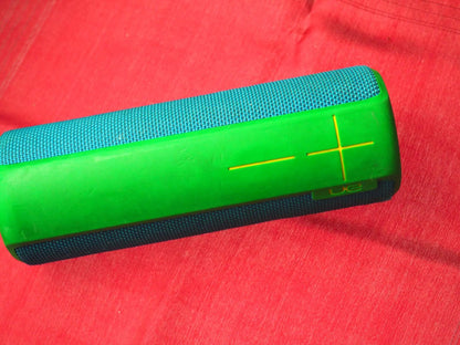 Ultimate Ears UE Megaboom 2 MINI Portable Bluetooth Speaker & Working
