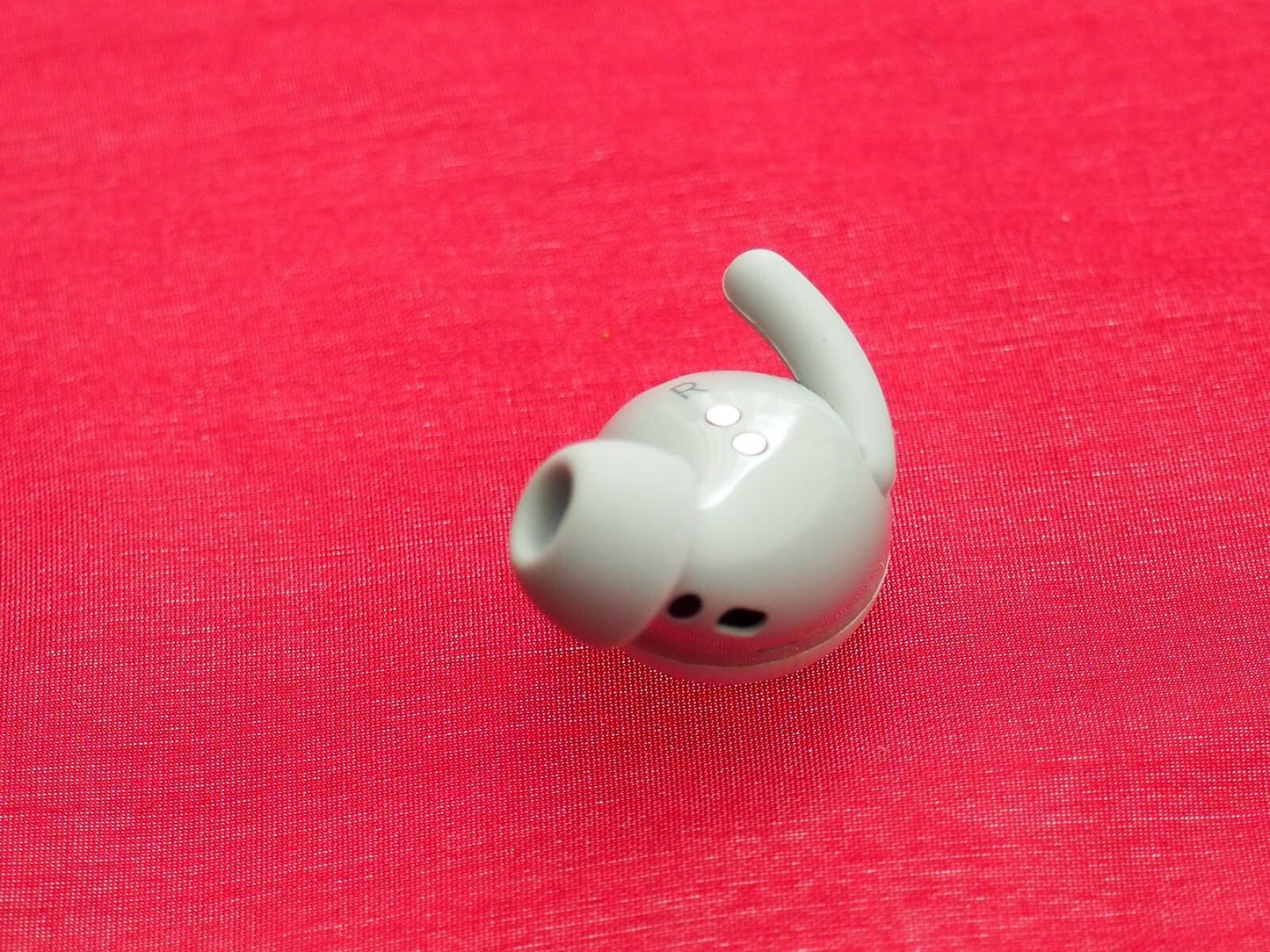 Google Pixel Buds A-series  Right Earbud Only & Working