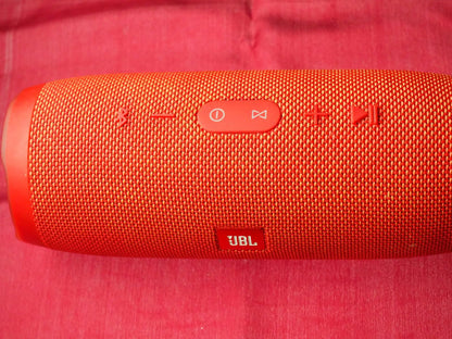JBL Charge 3 Portable Bluetooth Speaker & Part Working