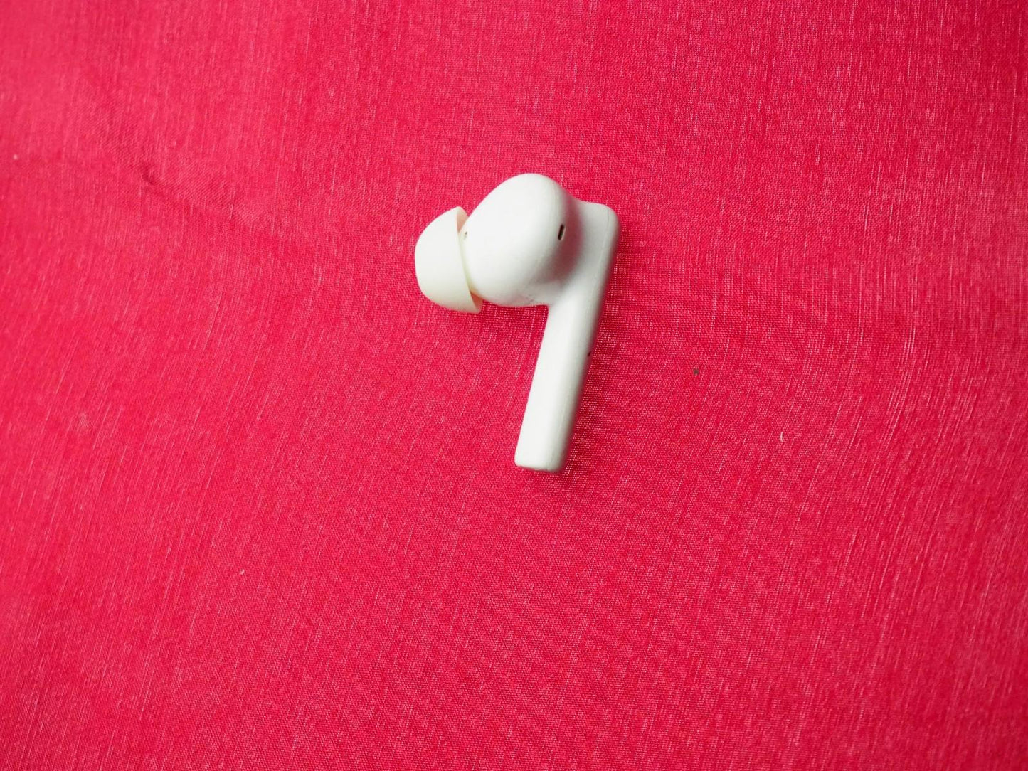 Oppo ET141  Right Bluetooth Earbud Only & Untested