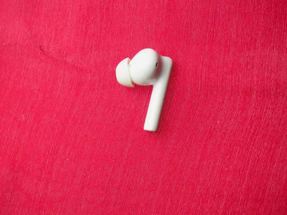 Oppo ET141  Right Bluetooth Earbud Only & Untested