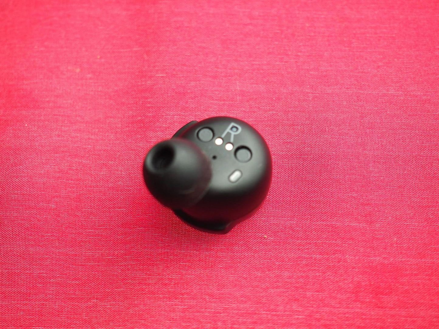 Bang & Olufsen Beoplay EQ Left  Bluetooth earbud Only & Working