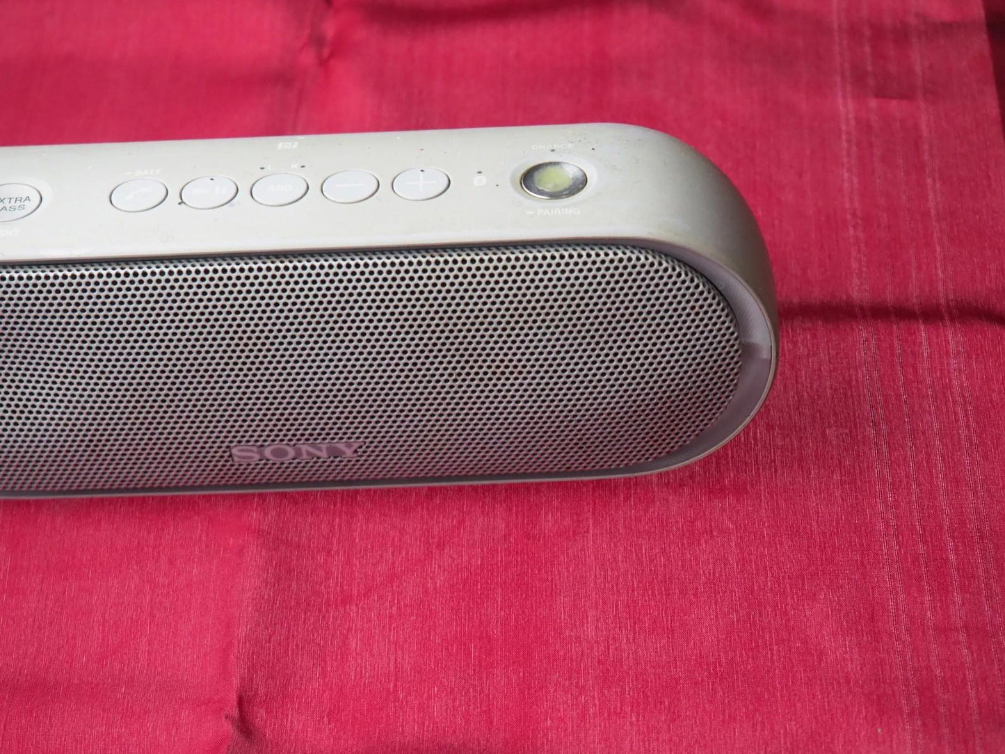 Sony SRS-XB20 Portable Bluetooth Speaker & Working