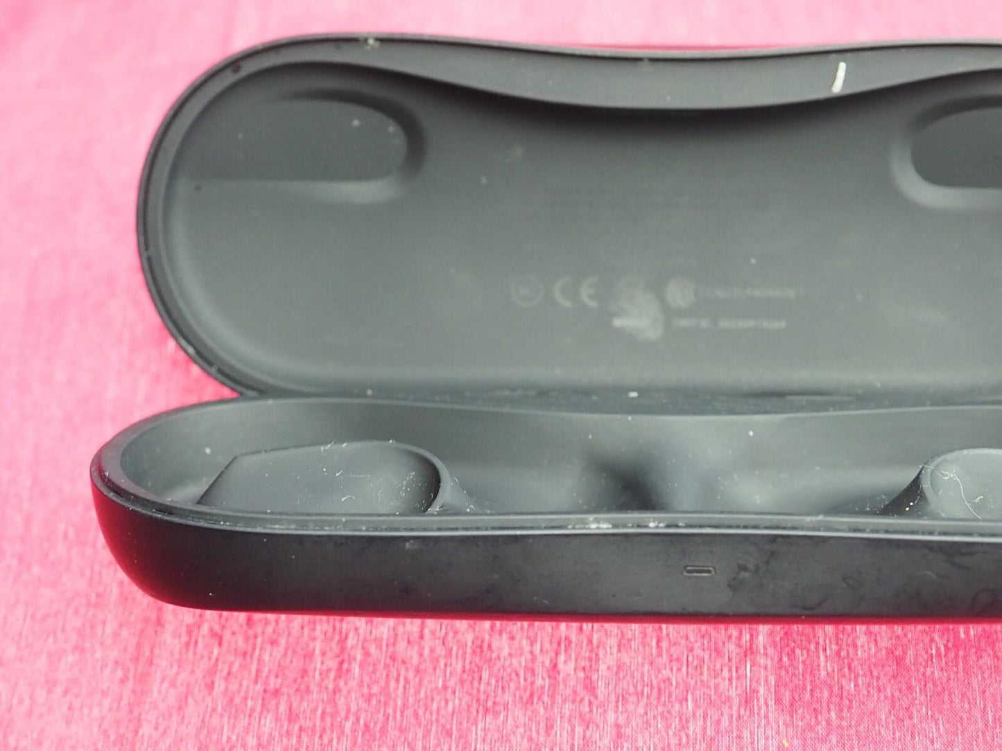 Oladance Wearable Stereo B2 Case Only & Working