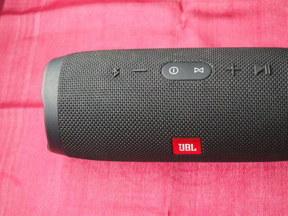 JBL Charge 3 Portable Bluetooth Speaker & Working