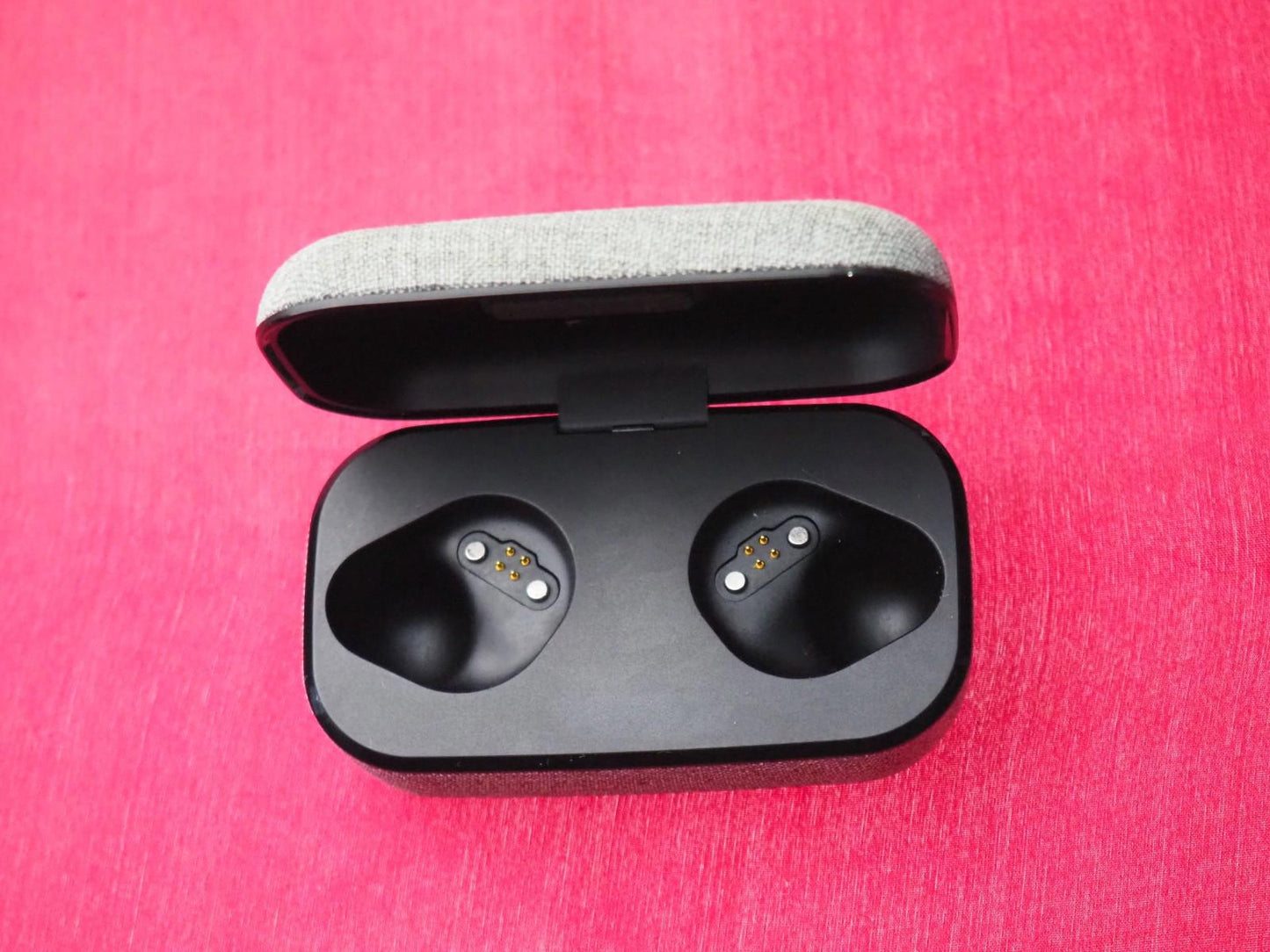 Sennheiser Momentum 2 Case Only & Working