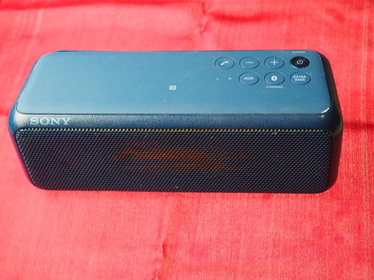 Sony SRS-XB3 Portable Bluetooth Speaker & Damaged & NO CHARGER