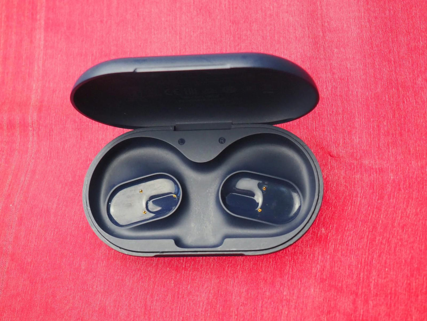 Soundcore v20i Case Only & Working