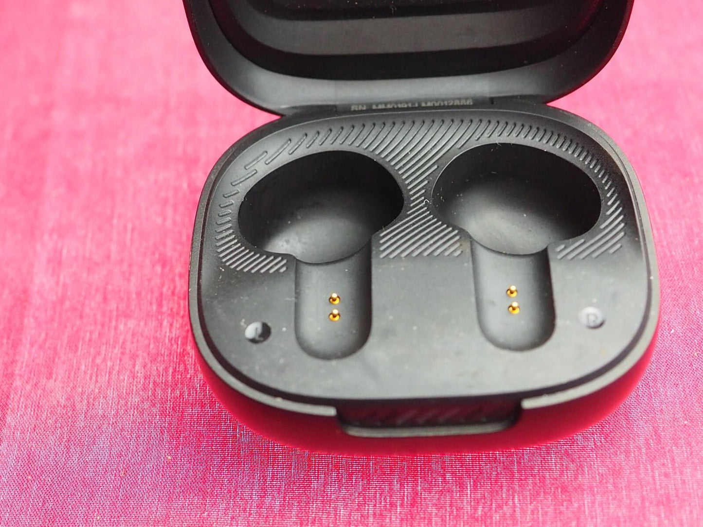 Jbl Live Flex  Earbuds Case  Only & Working