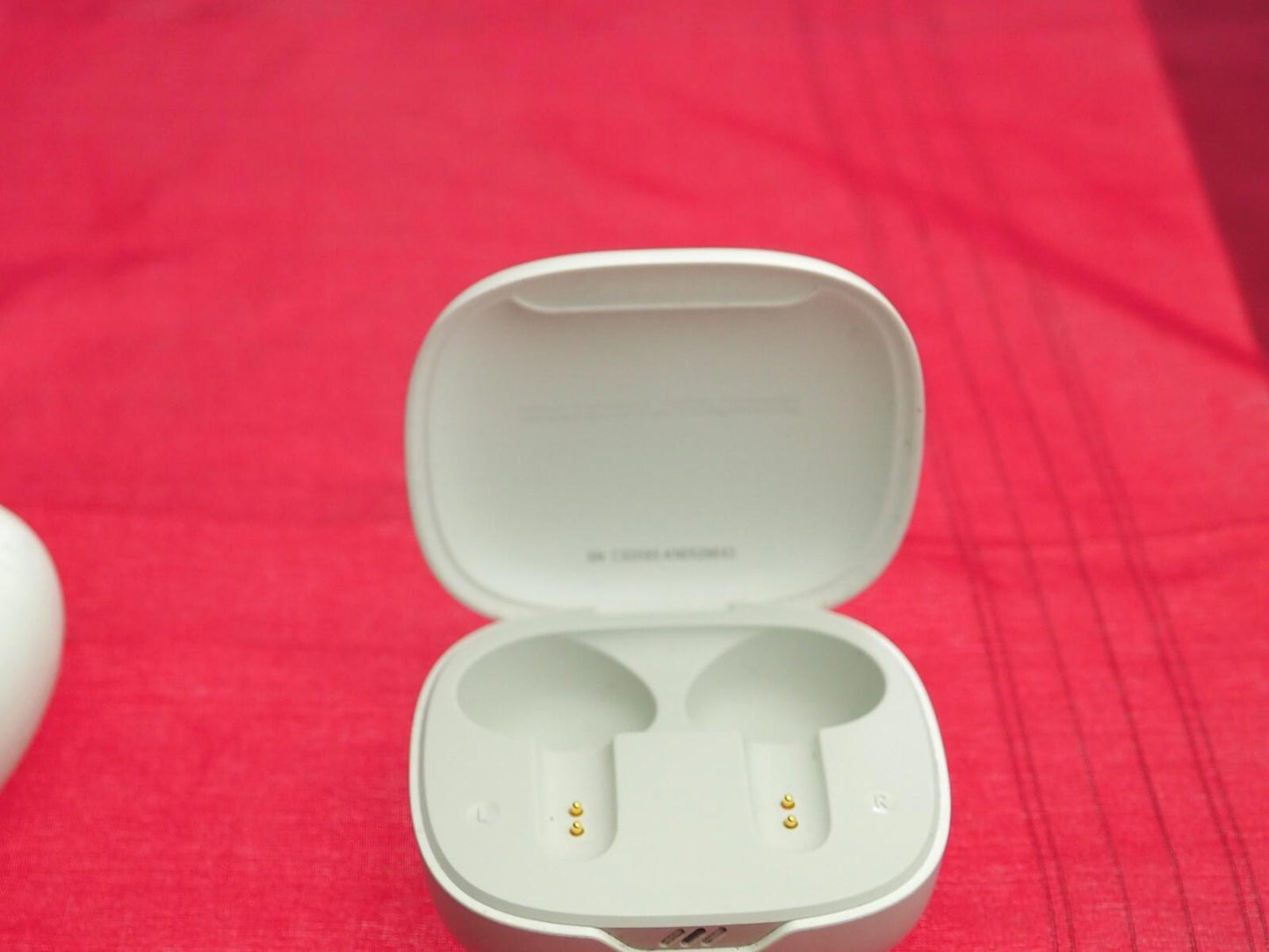 JBL Wave Flex Earbud Case Only & Working