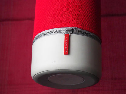 Libratone Zipp 2 Wireless Speaker & Working (comes with charger)