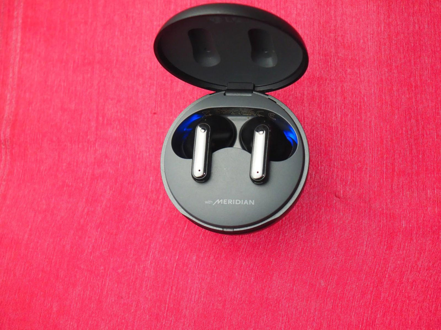 LG TONE Bluetooth Earbuds