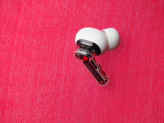 Nothing Ear 2 Right Bluetooth Earbud Only & Untested