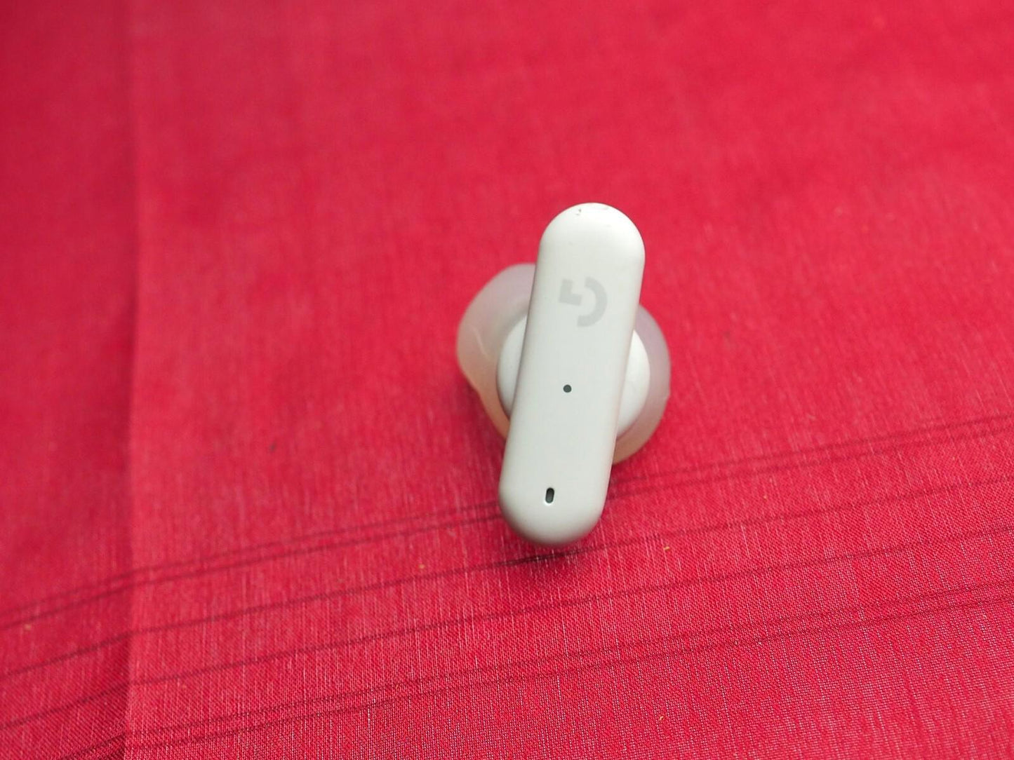 Logitech G Fits Earbuds Right Earbud Only & Working