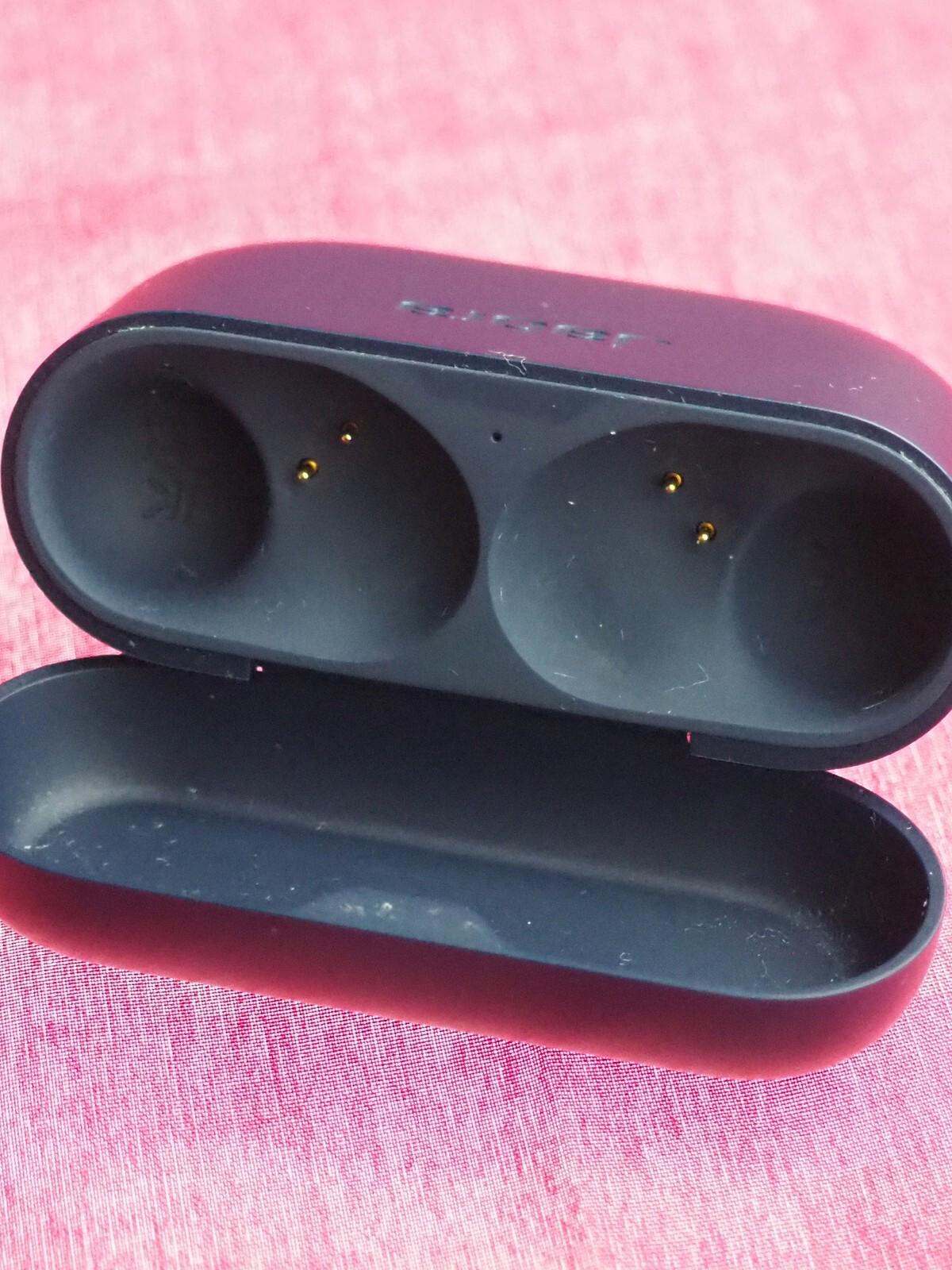 Jabra Elite 10 Gen  Black Case  Only & Not Working