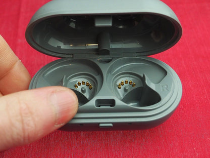 Jaybird Run Earbuds Case Only & Working