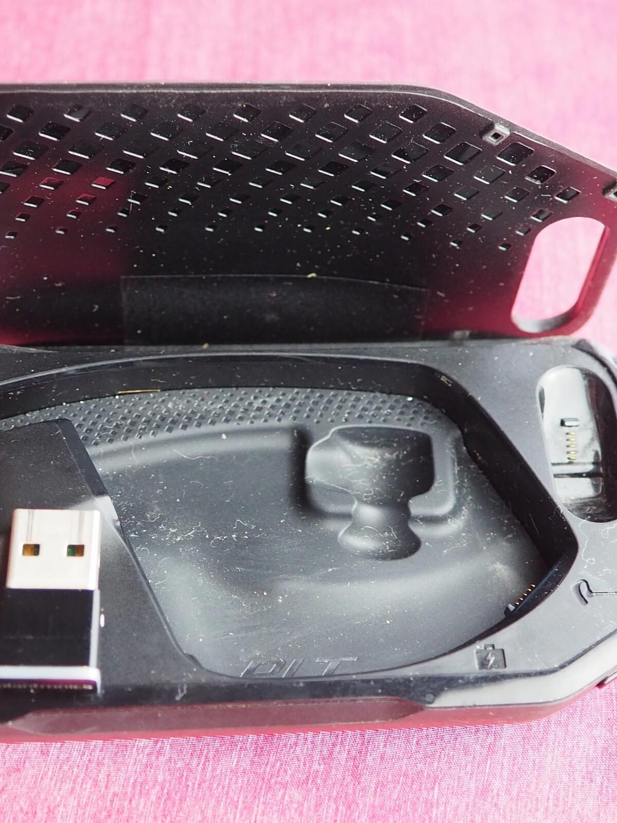 Plantronics Voyager Focus BT60 Case + USB Adapter Only & Working