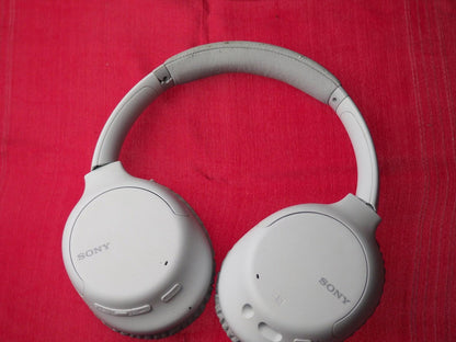 Sony CH710N Bluetooth headphones