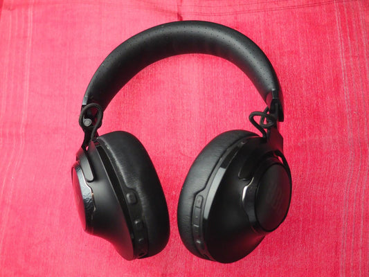 JBL Club 950 NC Bluetooth headphones