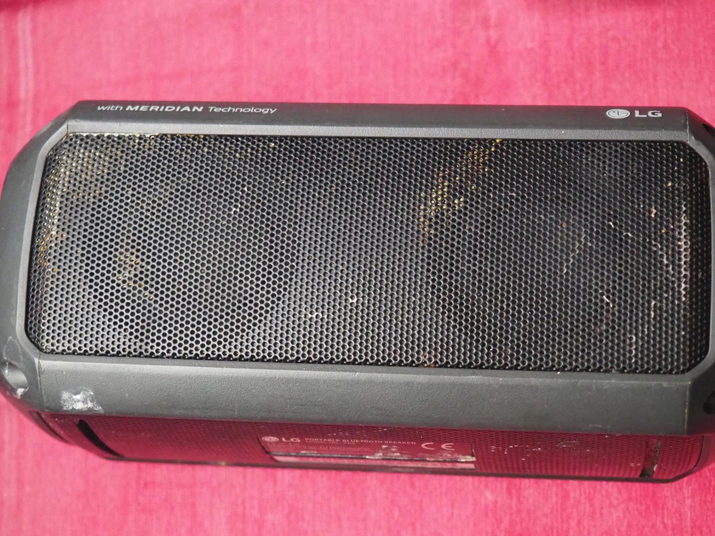 LG PK3 Xboom Portable Bluetooth Speaker & Working