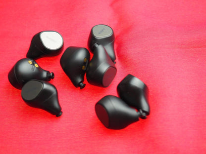 Joblot Of Jabra Elite 7 Pro  Bluetooth earbuds Only & Not Working