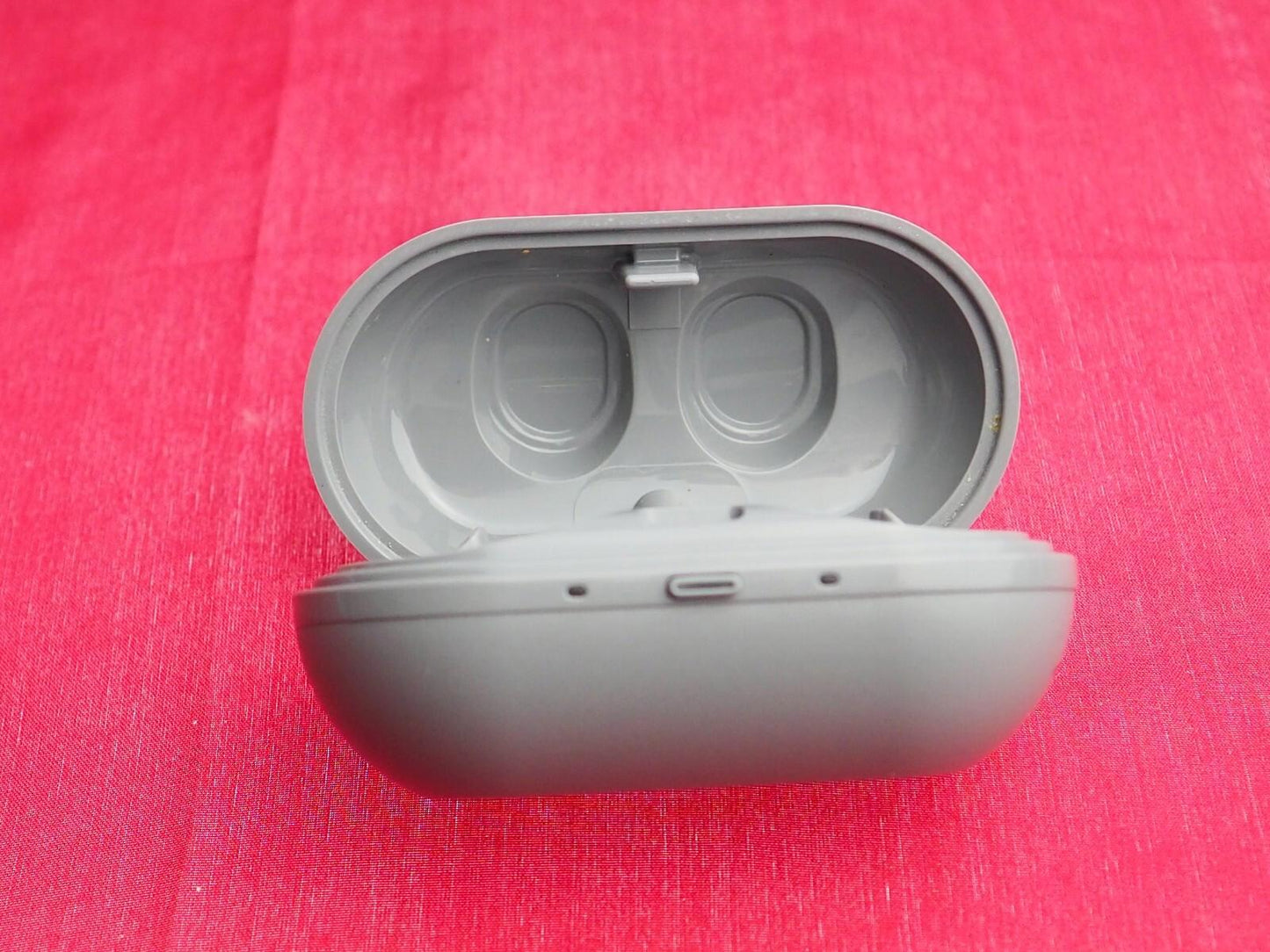 Jaybird Run Earbuds Case Only & Working