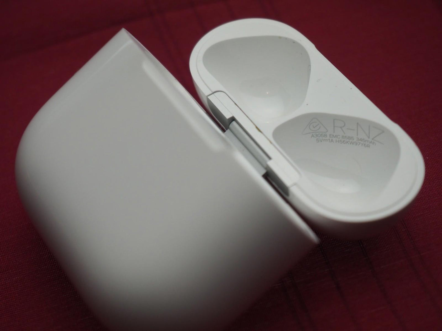 Genuine Apple Airpods 4 USB-C (A3058) Case   Only & Working