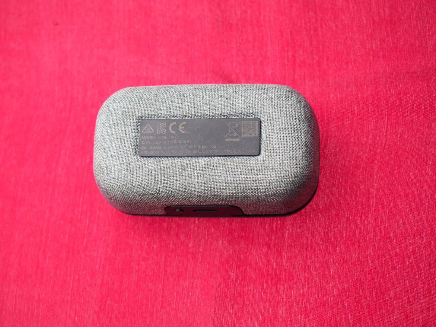 Sennheiser Momentum 2 Case Only & Working