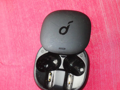 Soundcore Liberty Air 2 Pro Case Only & Working