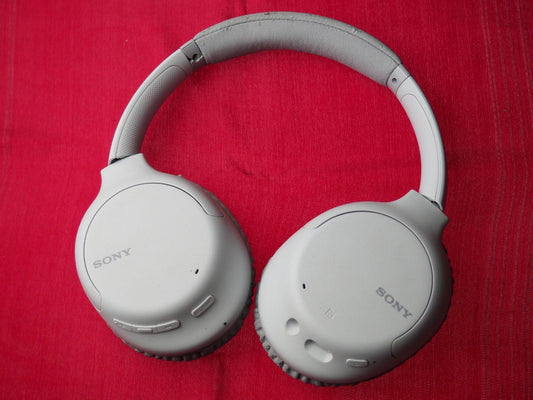 Sony CH710N Bluetooth headphones