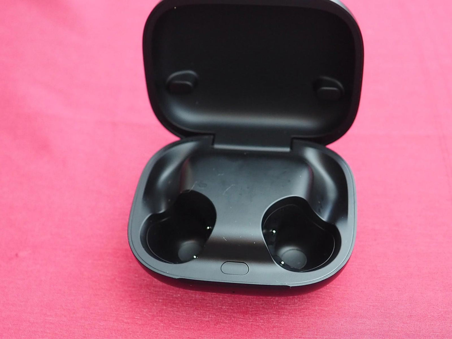 Powerbeats Pro 2 Case Only & Not Working
