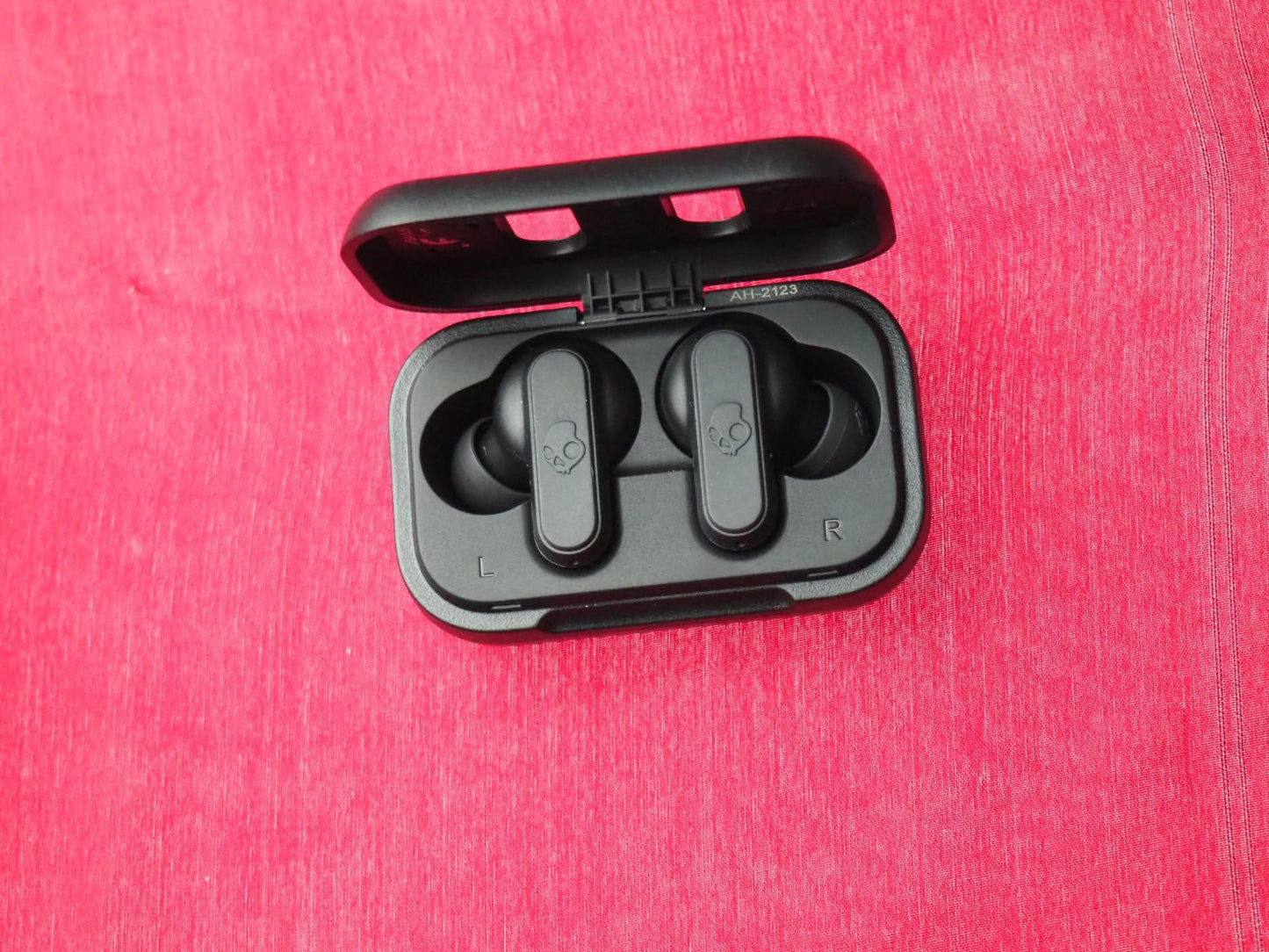 Skullcandy Dime Bluetooth Earbuds