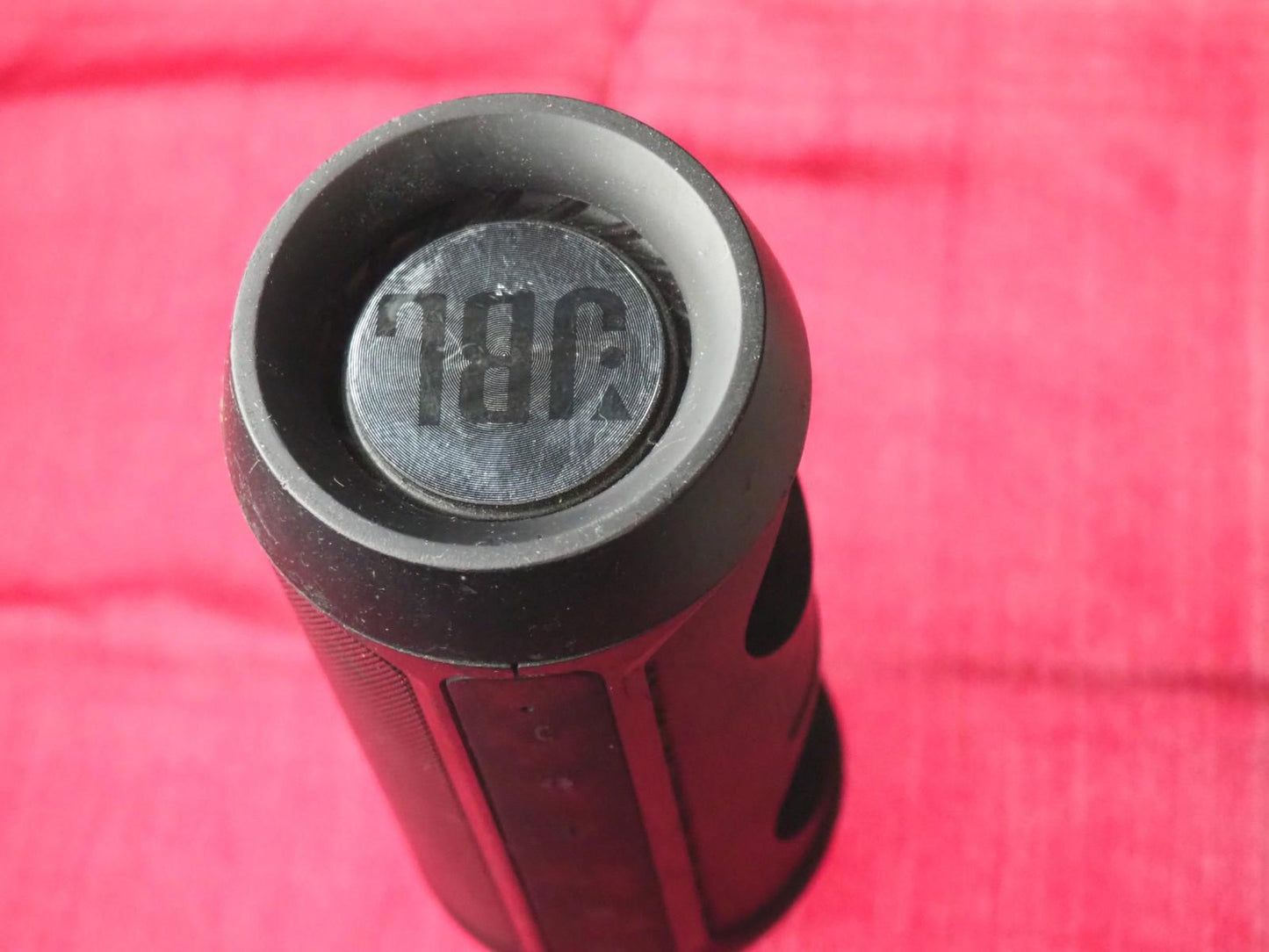 JBL Charge 2+ Portable Bluetooth Speaker & Working