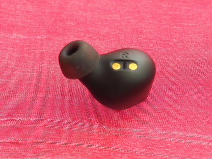 Jabra Elite 7 Black & Silver Right Bluetooth Earbud Only & Working (small crack)
