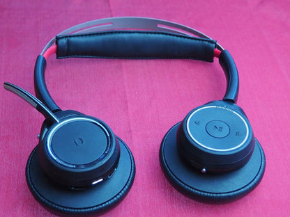 Plantronics Voyager Focus UC Headset Model B825 + STAND (No Dongle)