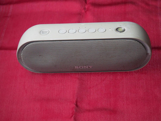 Sony SRS-XB20 Portable Bluetooth Speaker & Working