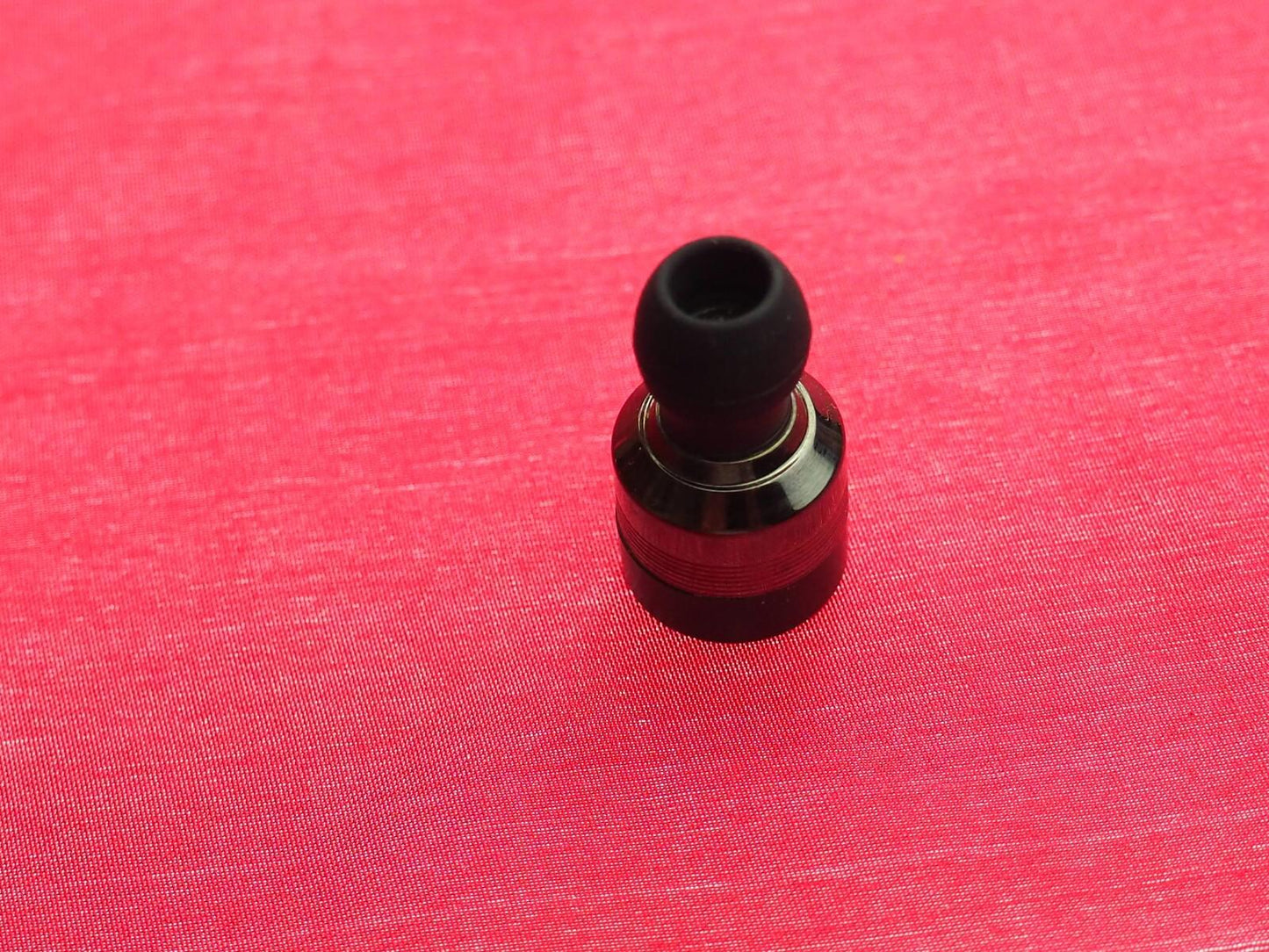 Motorola Verve Buds 400 Right Bluetooth Earbud Only & Working