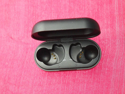JBL Under Armour Streak Case Only & Working