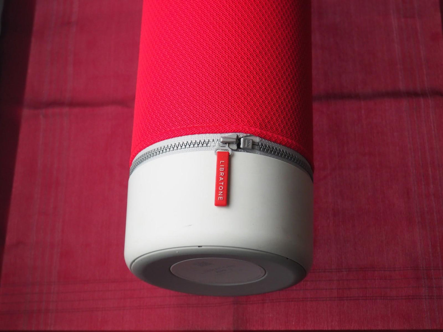 Libratone Zipp 2 Wireless Speaker & Working (comes with charger)