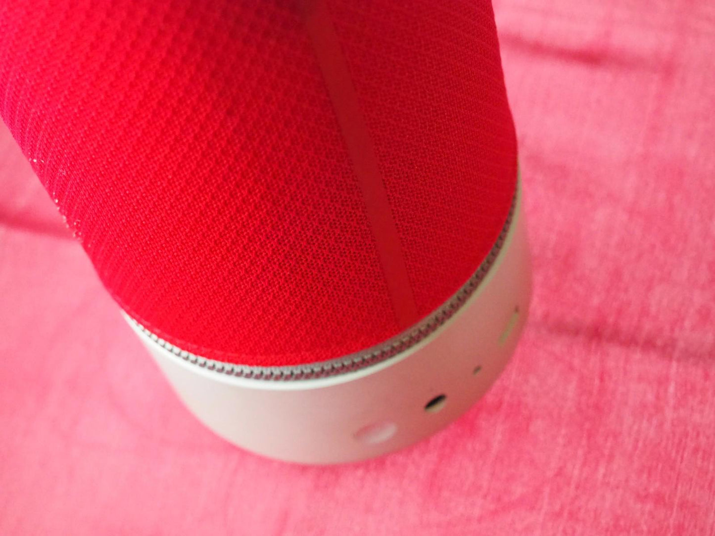 Libratone Zipp 2 Wireless Speaker & Working (comes with charger)