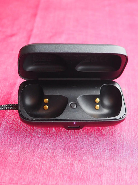 Jaybird Vista 2 Case Only & Working