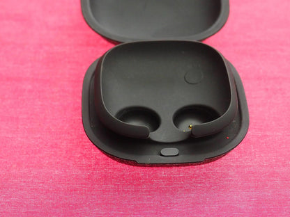 Google Pixel Buds 1st Gen  Earbud Case Only & Working