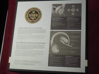 NWT Urbanista Seattle Bluetooth headphones
