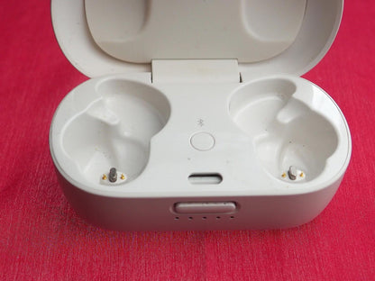 Bose Quietcomfort Earbuds Case Only & Working (Lid wont close)