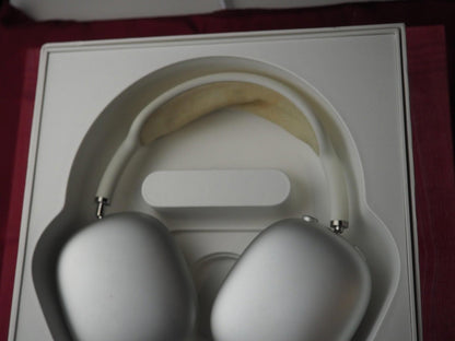 Genuine  Apple Max A2096 Bluetooth Headphones & Not Working