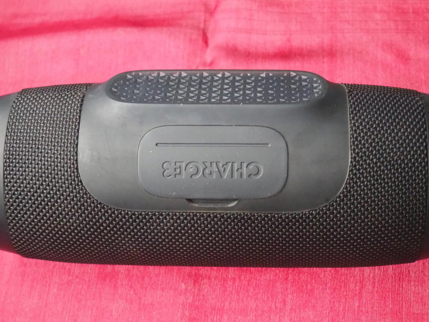 JBL Charge 3 Portable Bluetooth Speaker & Working