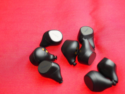Joblot Of Jabra Elite 7 Pro  Bluetooth earbuds Only & Not Working