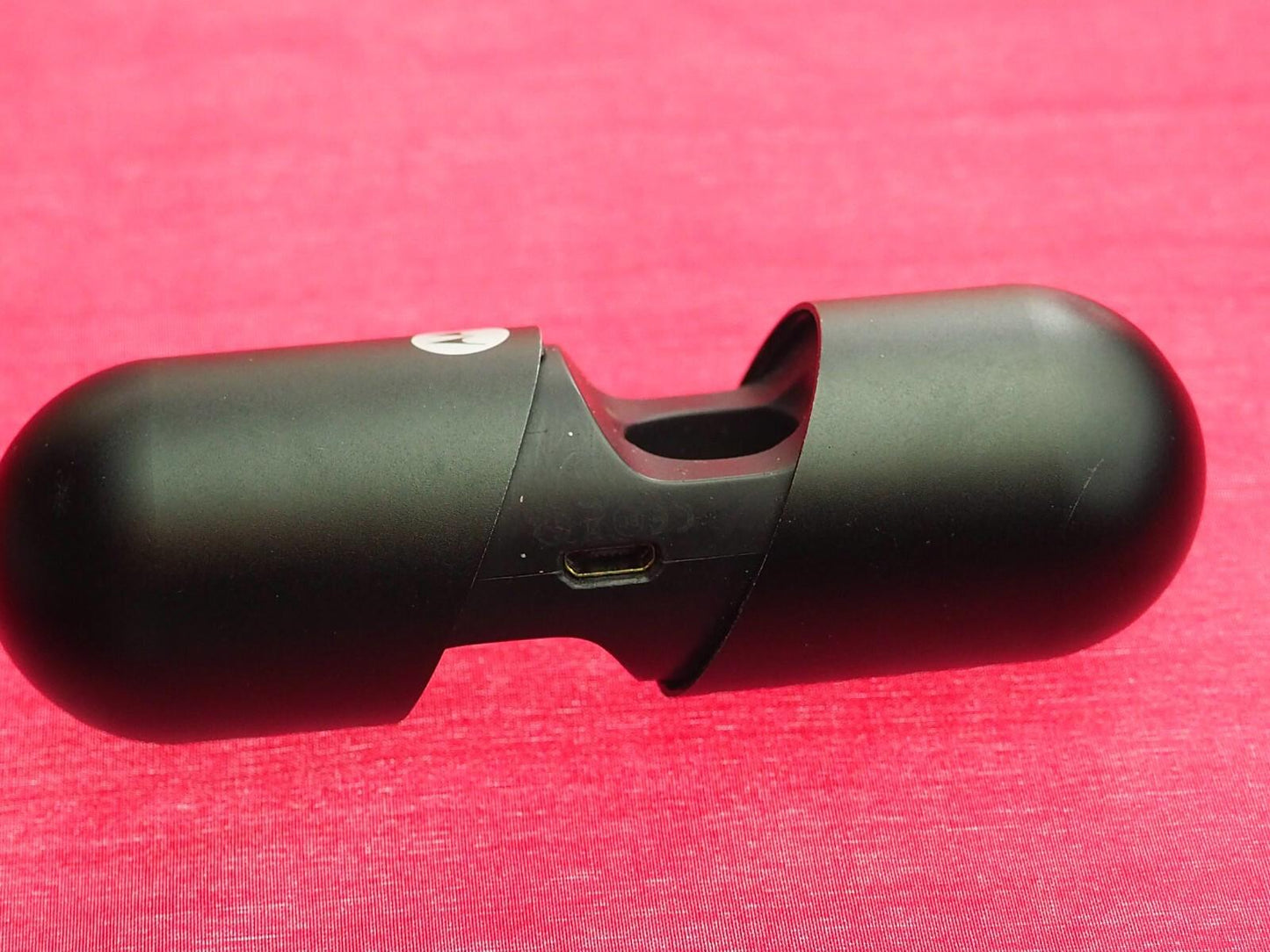 Motorola Vervebuds 400 Earbud Case Only & Working