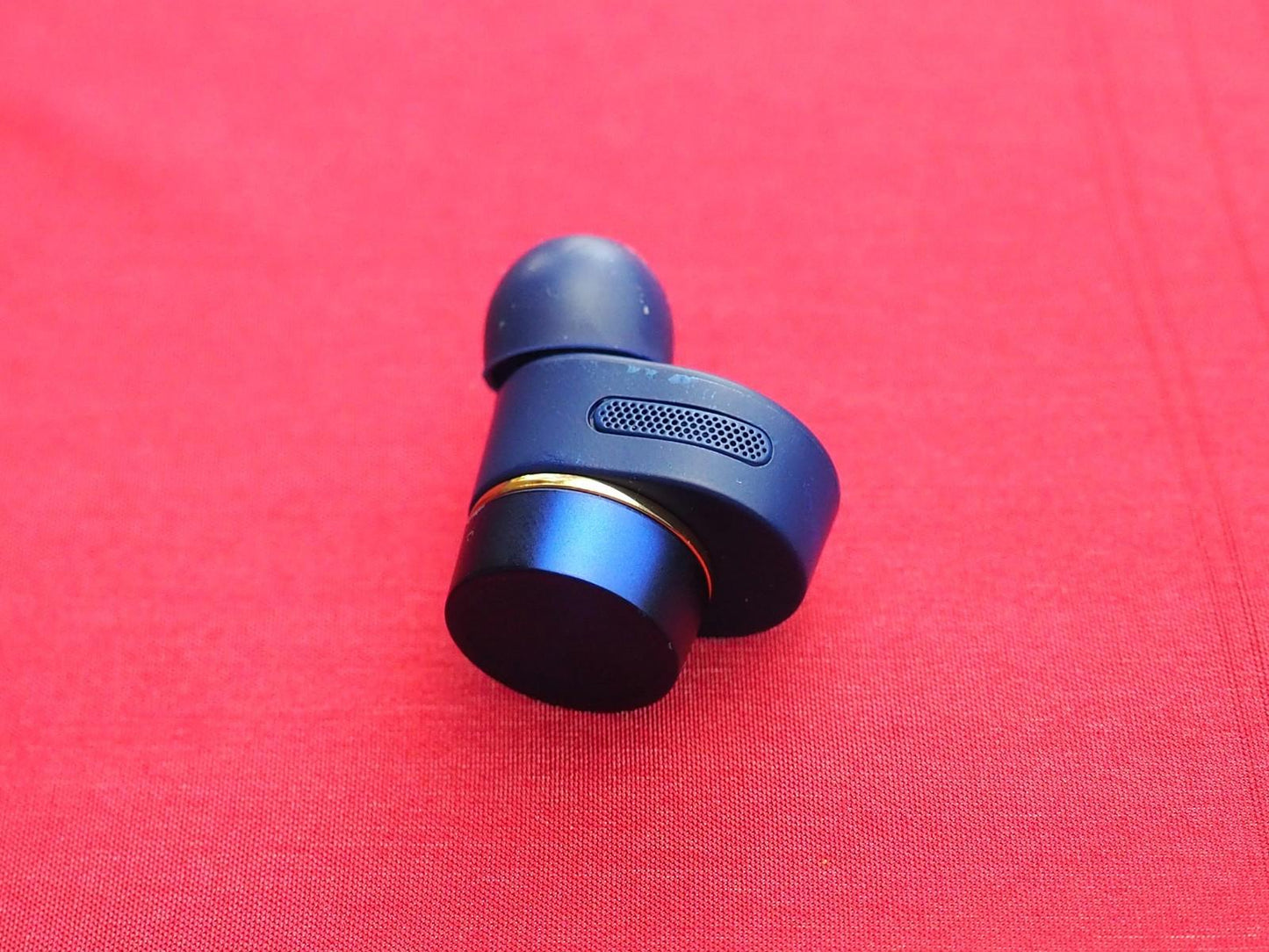 Bowers & Wilkins Pi7 S2 Left Bluetooth earbud Only & Working