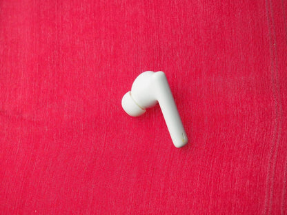 Huawei Freebuds 4i Left Bluetooth EarbudcOnly & Working